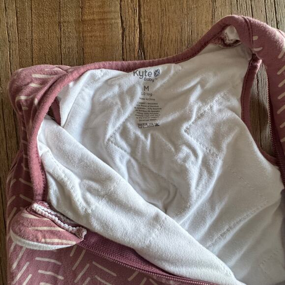 Kyte Baby Sleep Bag in Dusty Rose Herringbone 1.0 - Size M - Picture 4 of 5